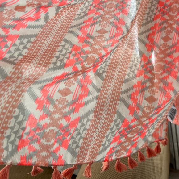 Forever 21 Boho Chic Aztec Neon Square Scarf One Size 20x72 Tassle - Picture 4 of 6